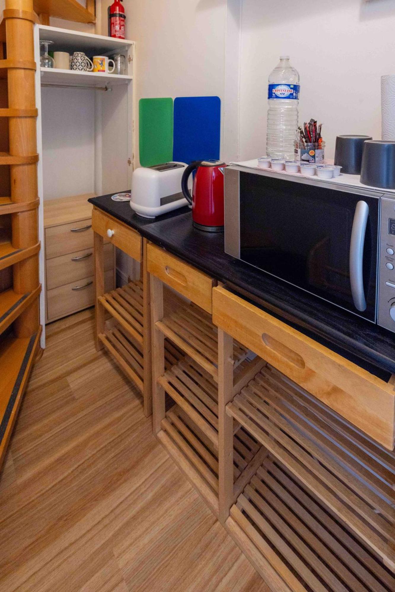 Well Located Apartment In Paris Exterior foto